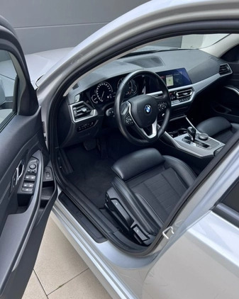 BMW Seria 3 cena 99700 przebieg: 162000, rok produkcji 2019 z Chojnice małe 301